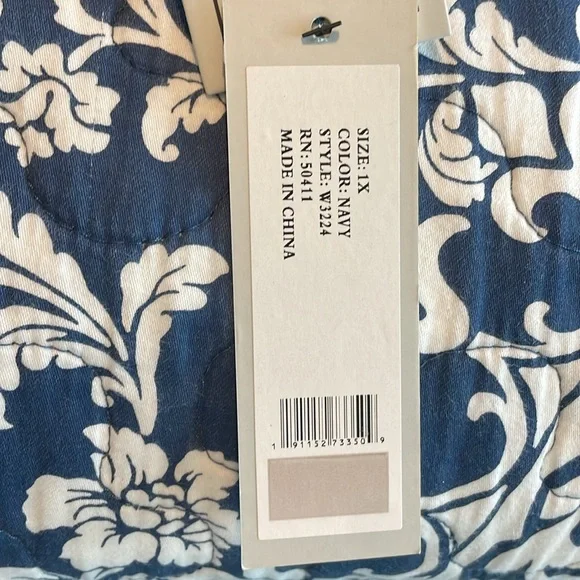 NWT Women's Raincoat - Navy and White - Size 1X - Picture 7 of 7